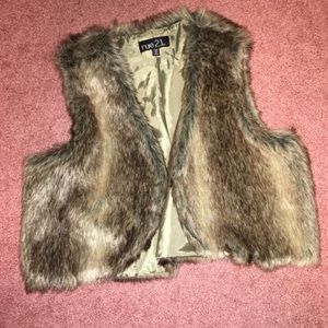 Rue 21 fur vest.